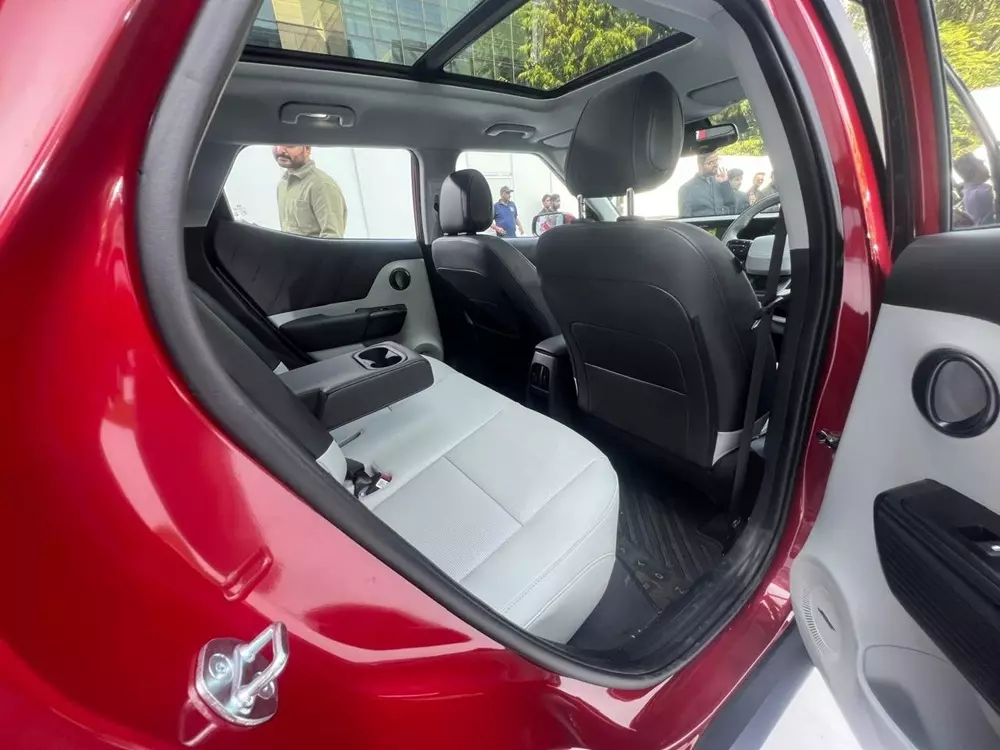 hyundai-bayon-2027-15-02c3 Hyundai Bayon 2027 dành cho thị trường đang nổi chính thức ra mắt, giá rẻ hơn Creta - Ảnh 8.