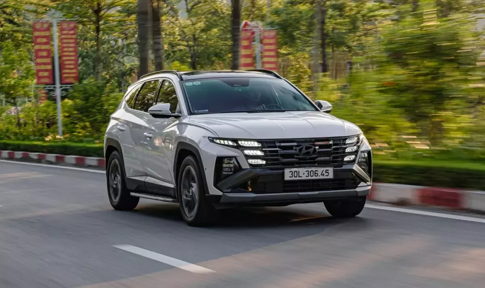 hyundai-tucson-621b-1 Hyundai Tucson vượt mốc doanh số 1.000 xe trong tháng 9/2026, gấp 5 lần Accent