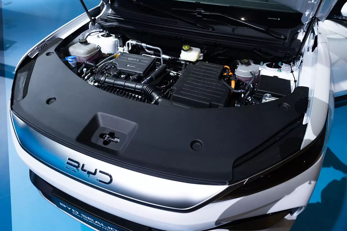img-5224-7af5 Chốt giá từ 659 triệu đồng, BYD Sealion 5 trở thành mẫu PHEV rẻ nhất Việt Nam - Ảnh 4.
