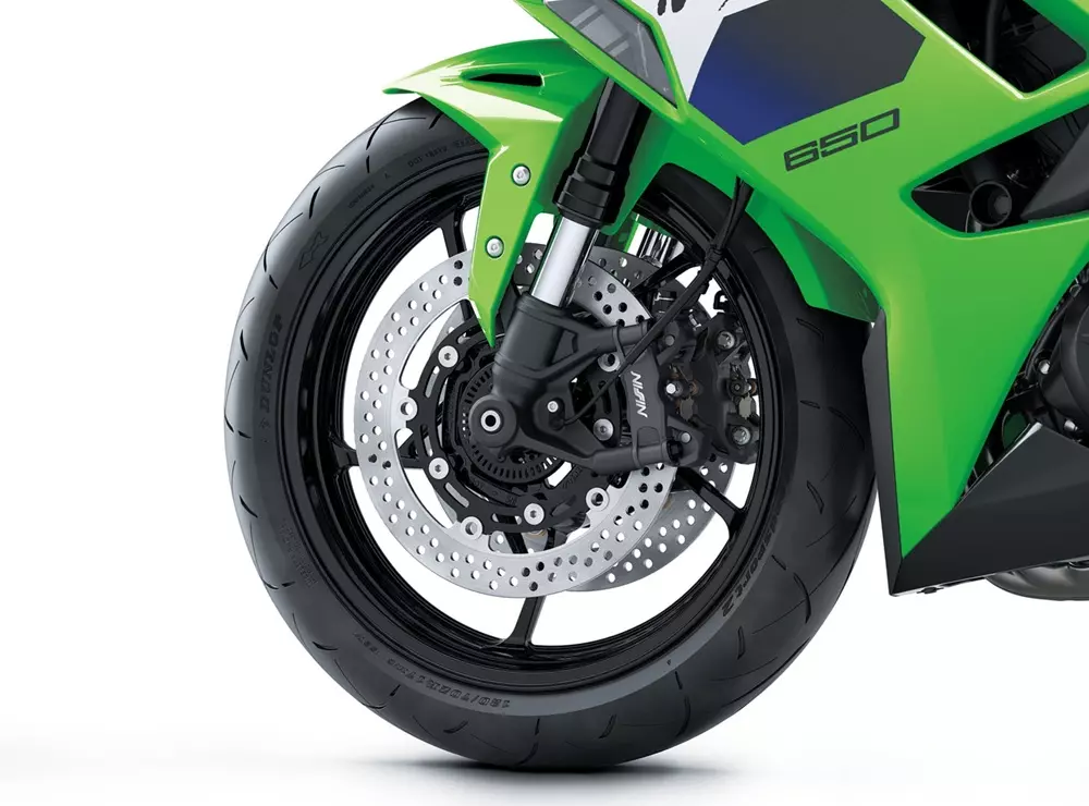 Mô tô thể thao Kawasaki Ninja 650 2027 trình làng với phuộc và phanh mới - Ảnh 2.