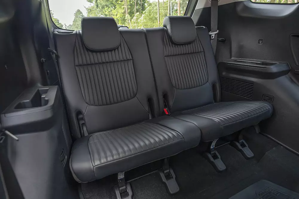 Kia Carens Clavis chính thức ra mắt Việt Nam, được định vị như bản cao cấp hơn của Carens, giá từ 639 triệu đồng - Ảnh 11.