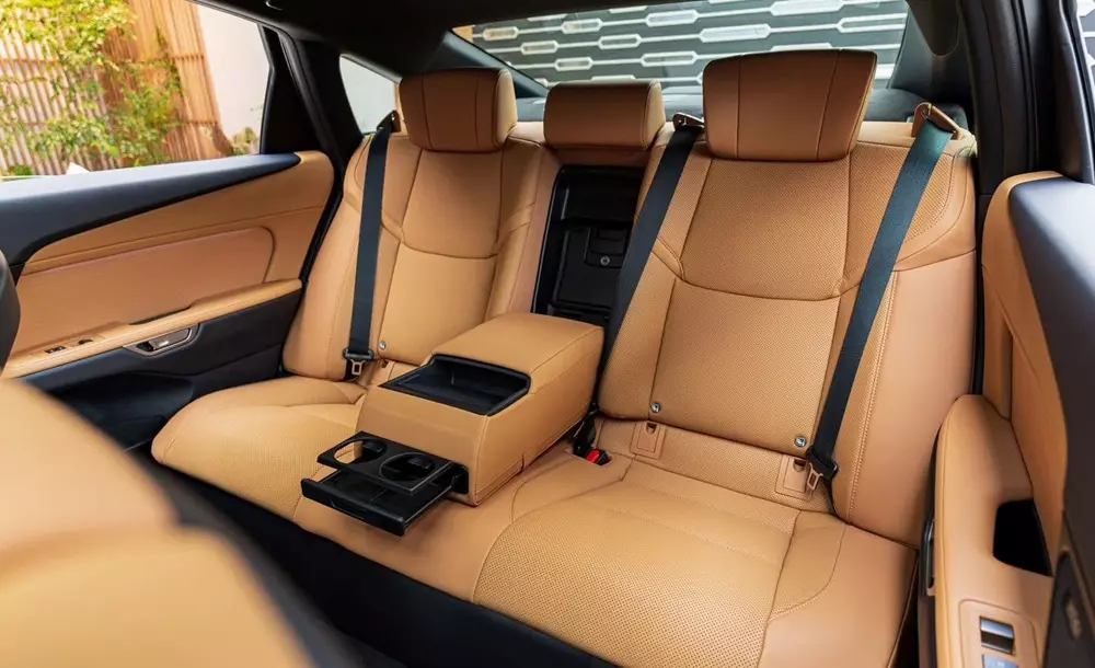 Lexus ES thế hệ mới chính thức ra mắt Việt Nam, có phiên bản thuần điện, giá từ 2,34 tỷ đồng - Ảnh 10.