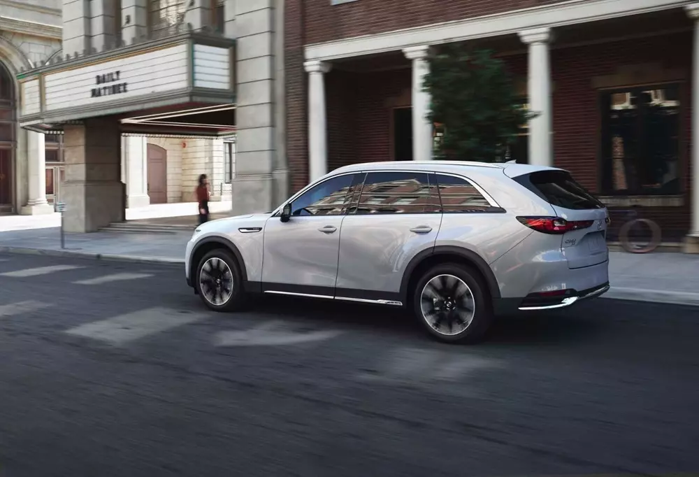mazda-cx-90-2-ae28 Mazda CX-70 "chết yểu", bị thay thế bằng CX-90 phiên bản 2 hàng ghế - Ảnh 3.