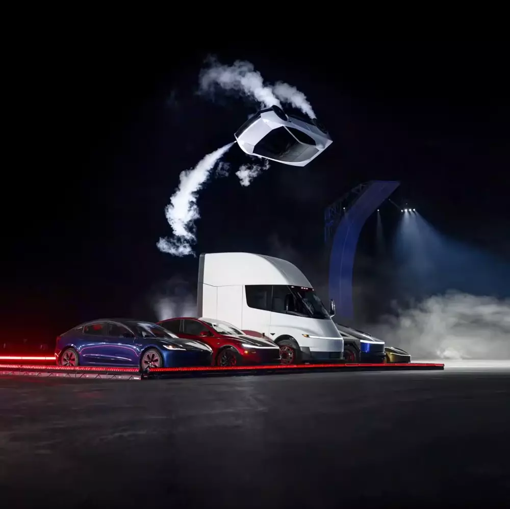 tesla-roadster-6-104b Tesla Roadster bay và lộn nhào trên không tại sự kiện ra mắt, tăng tốc từ 0-96 km/h trong 0,81 giây - Ảnh 4.