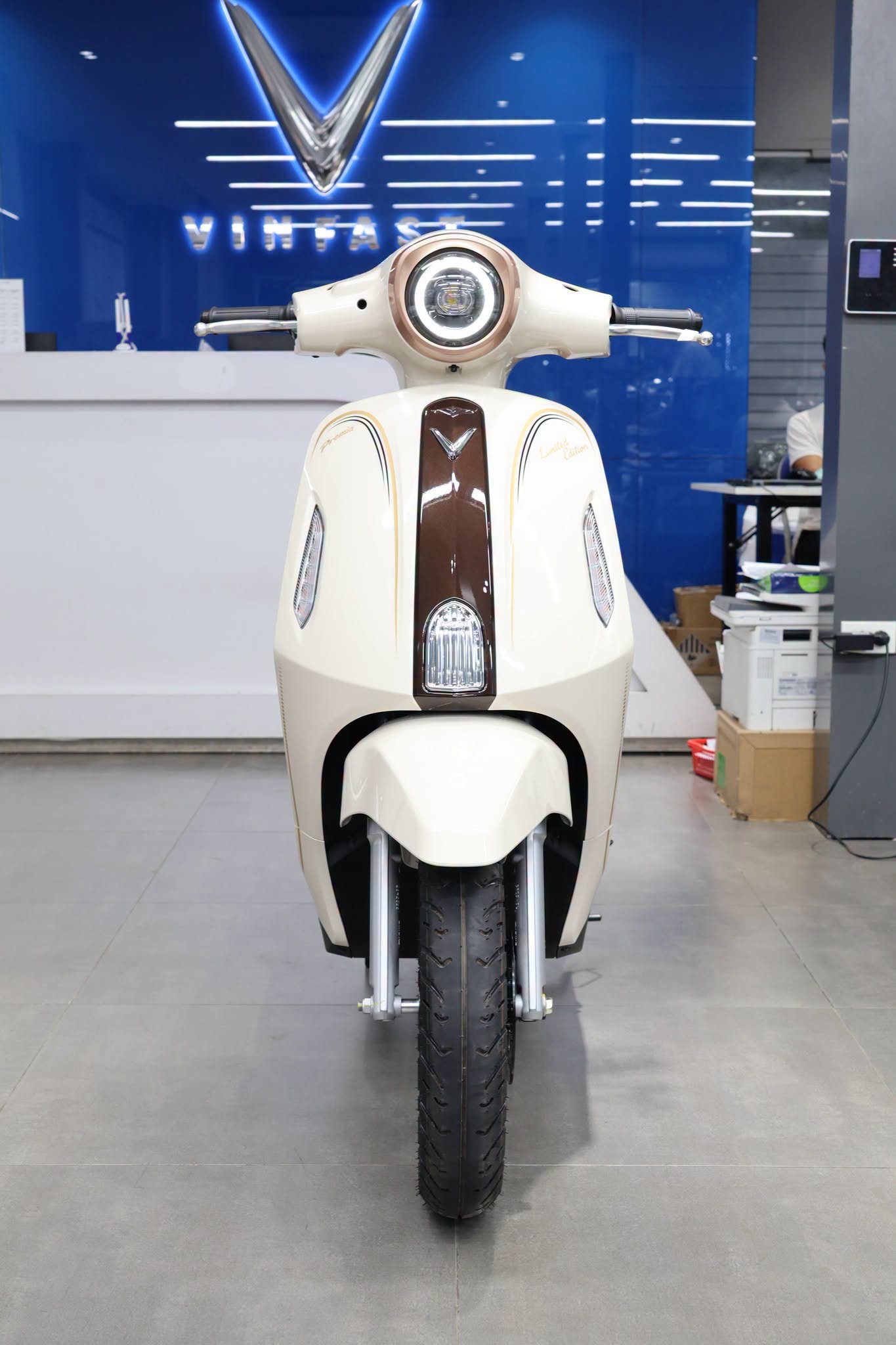 VinFast Evo Grand Limited.jpg VinFast Evo Grand Limited.jpg