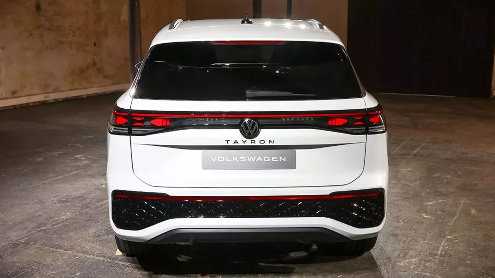 Đại lý Việt mở cọc cho Volkswagen Tayron, giá dự kiến từ 1,6 tỷ đồng - Ảnh 10.