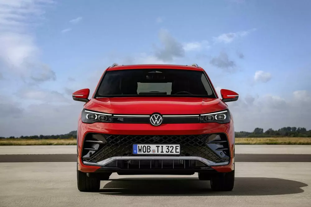Volkswagen Tiguan thế hệ mới rục rịch ra mắt Việt Nam với giá rẻ hơn, đại lý bắt đầu nhận cọc - Ảnh 9.