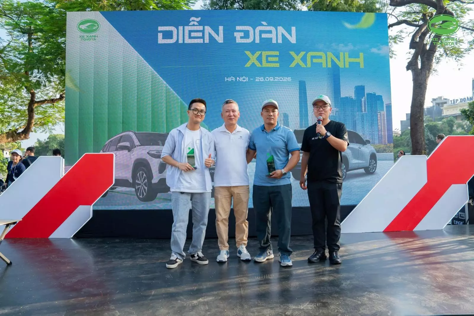 Cộng đồng Xe Xanh Toyota quy tụ tại Hà Nội: Lan tỏa xu hướng di chuyển bền vững - Ảnh 1.
